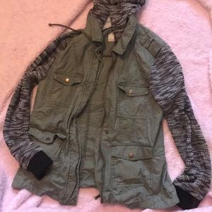 Cute army green jacket